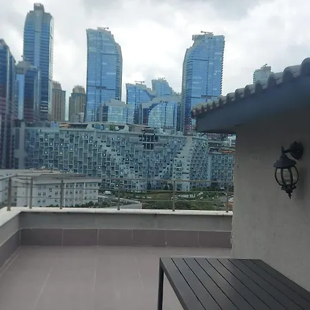 Lägenhet Luxurious Close To Center Istanbul