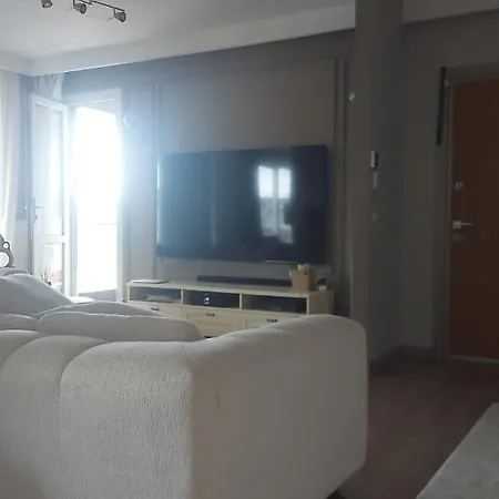 Luxurious Close To Center